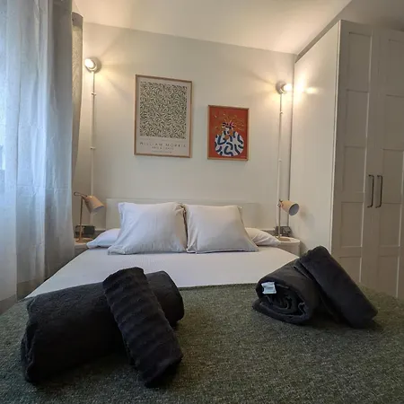 Apartment Touch - Font Honrada